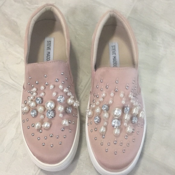 Steve Madden Shoes - STEVE MADDEN SHOES SIZE 7 WOMAN